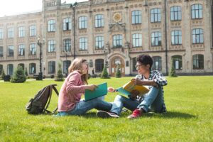 6 top tips for applying for a scholarship to study in the UK
