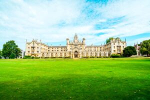 Sustainability and Green Initiatives at UK Universities: A Guide for Eco-Conscious Students
